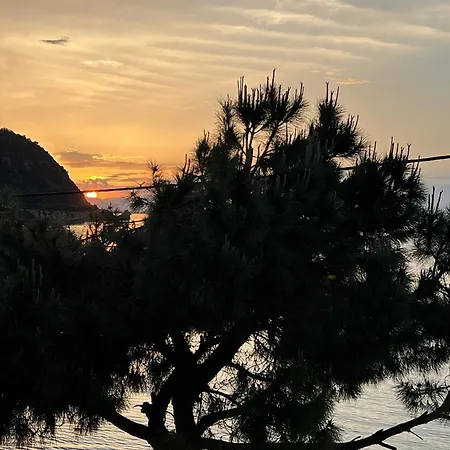 Corinthian Blue Waterfront Appartement *