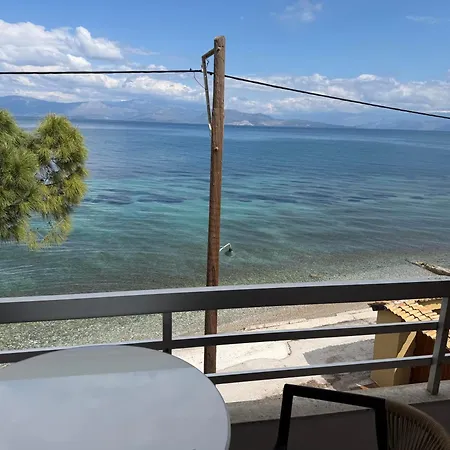 Apartamento Corinthian Blue Waterfront Paralia Platanou