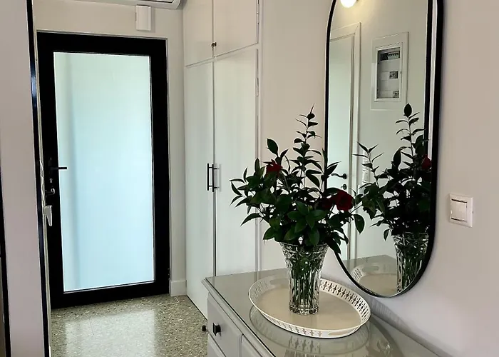 Corinthian Blue Waterfront * Paralia Platanou