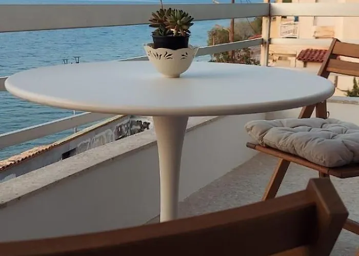 Corinthian Blue Waterfront Appartement *