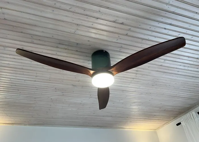 Corinthian Blue Waterfront * Paralia Platanou