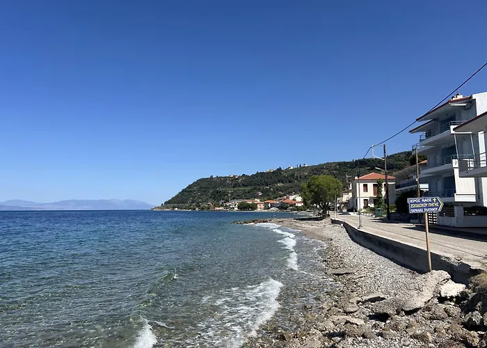Corinthian Blue Waterfront Appartement